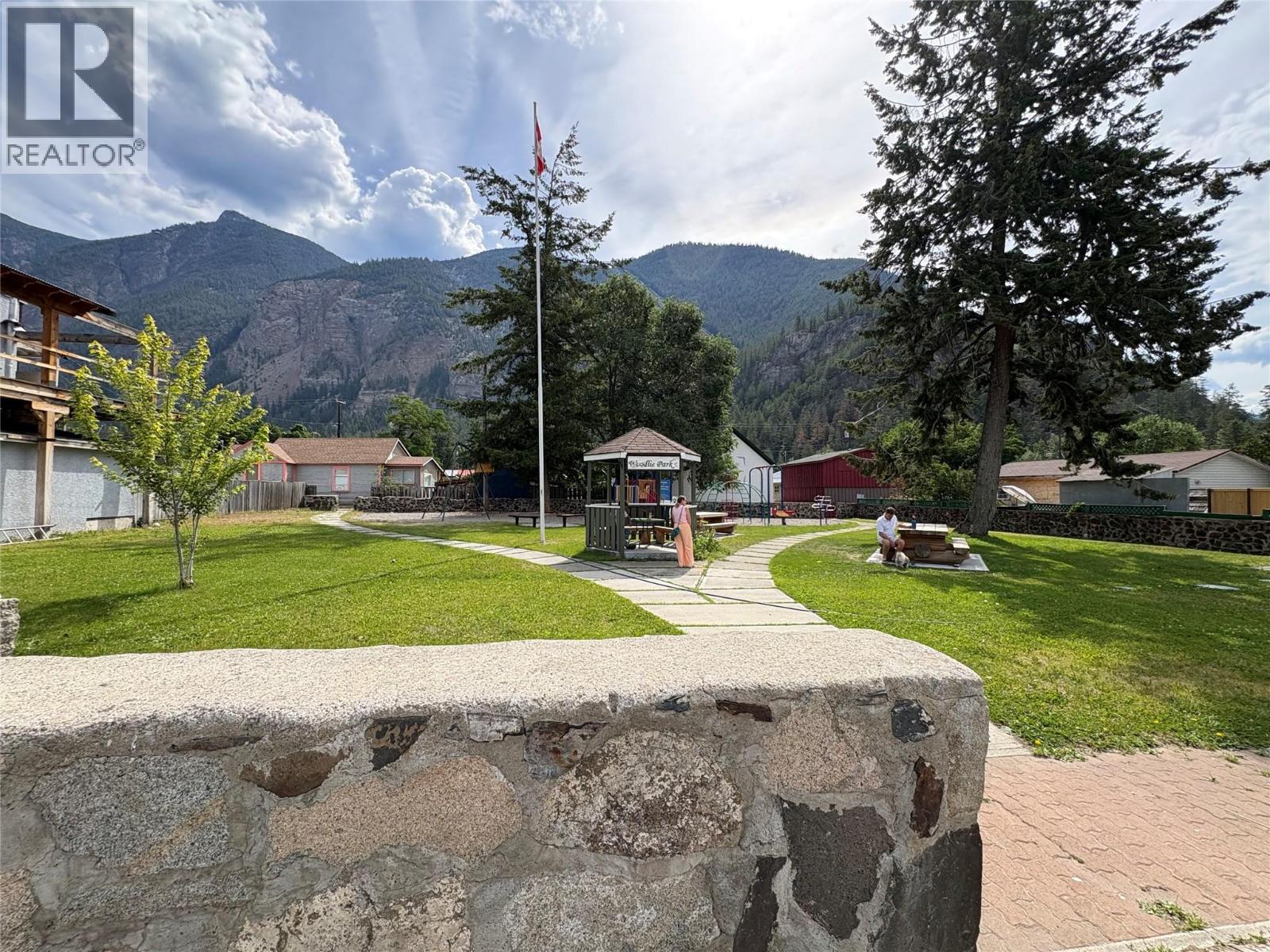 988 Scott Avenue - 18