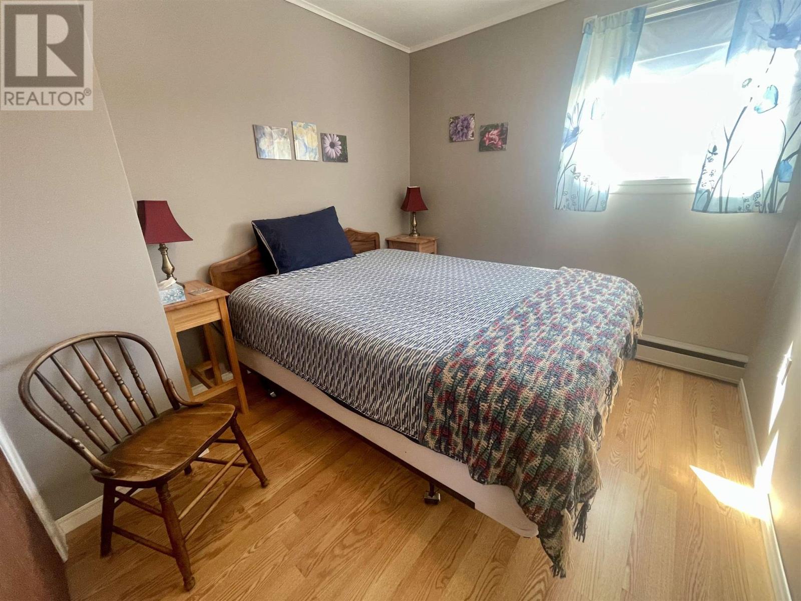 40 Frances ST - Image 18
