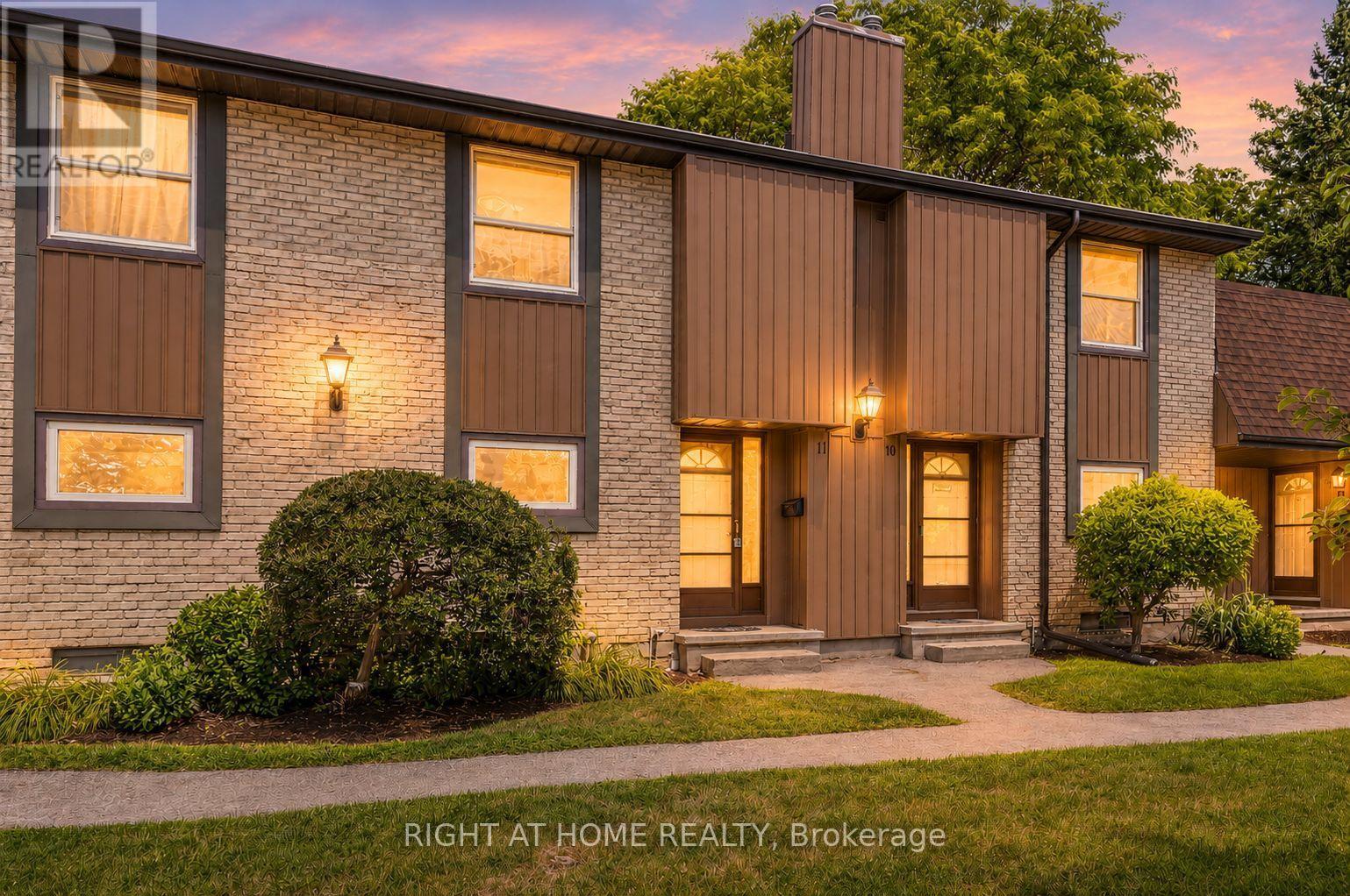 #11 215 GLAMIS ROAD - Image 3