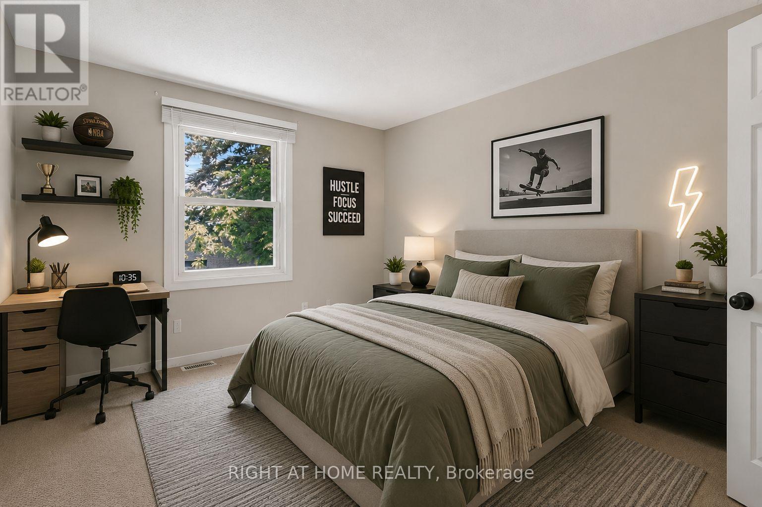#11 215 GLAMIS ROAD - Image 17
