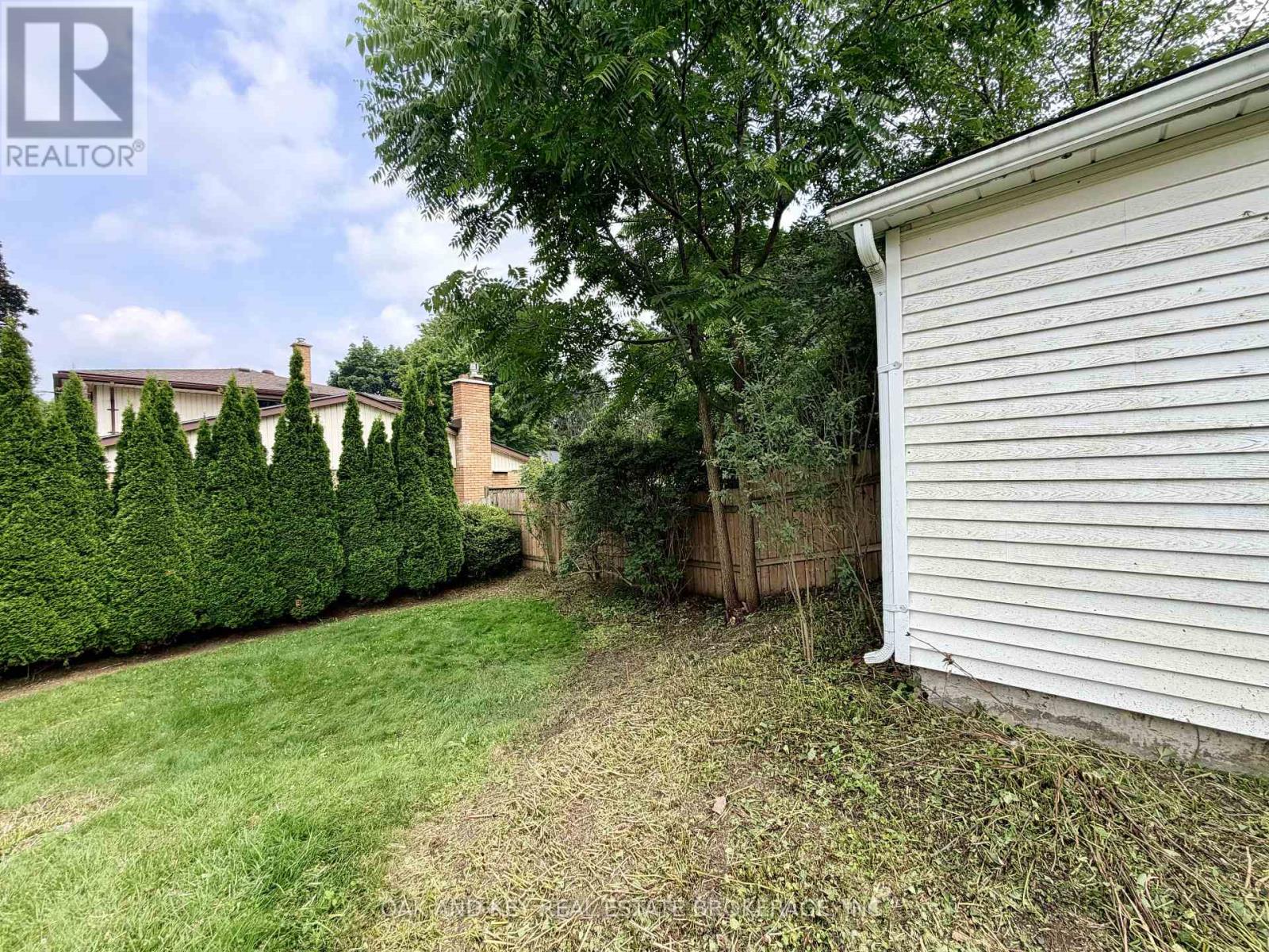 120 SYDENHAM STREET - 48