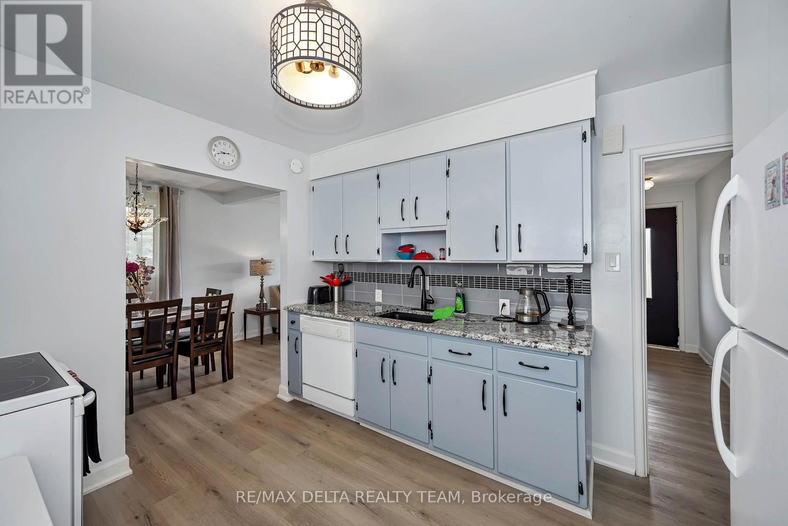 115 MEADOWLANDS DRIVE W - 16