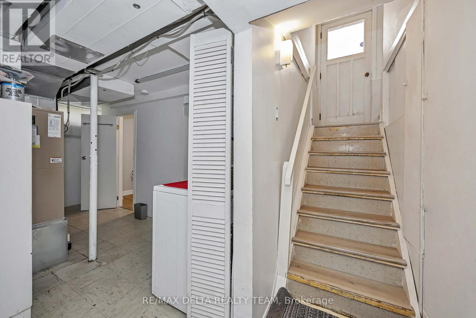 115 MEADOWLANDS DRIVE W - 25
