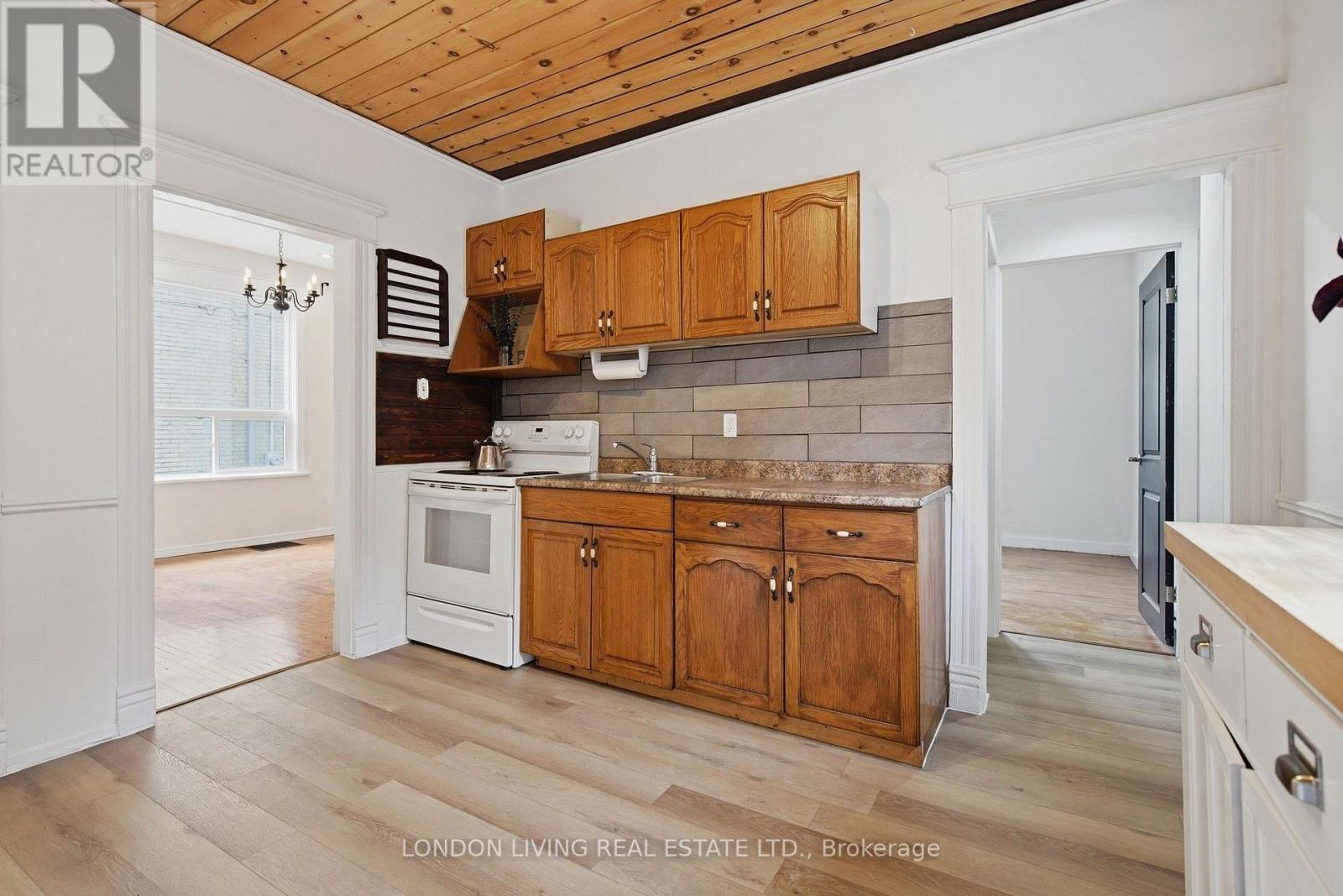 240 WORTLEY ROAD - Image 12
