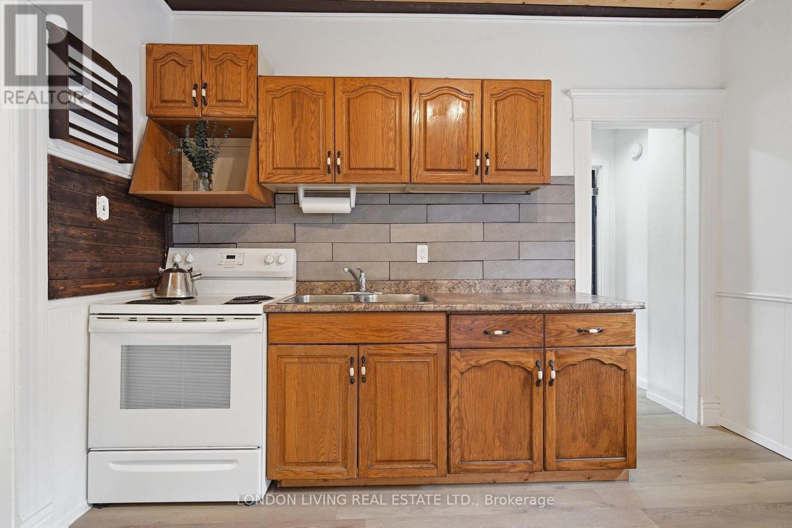 240 WORTLEY ROAD - 13