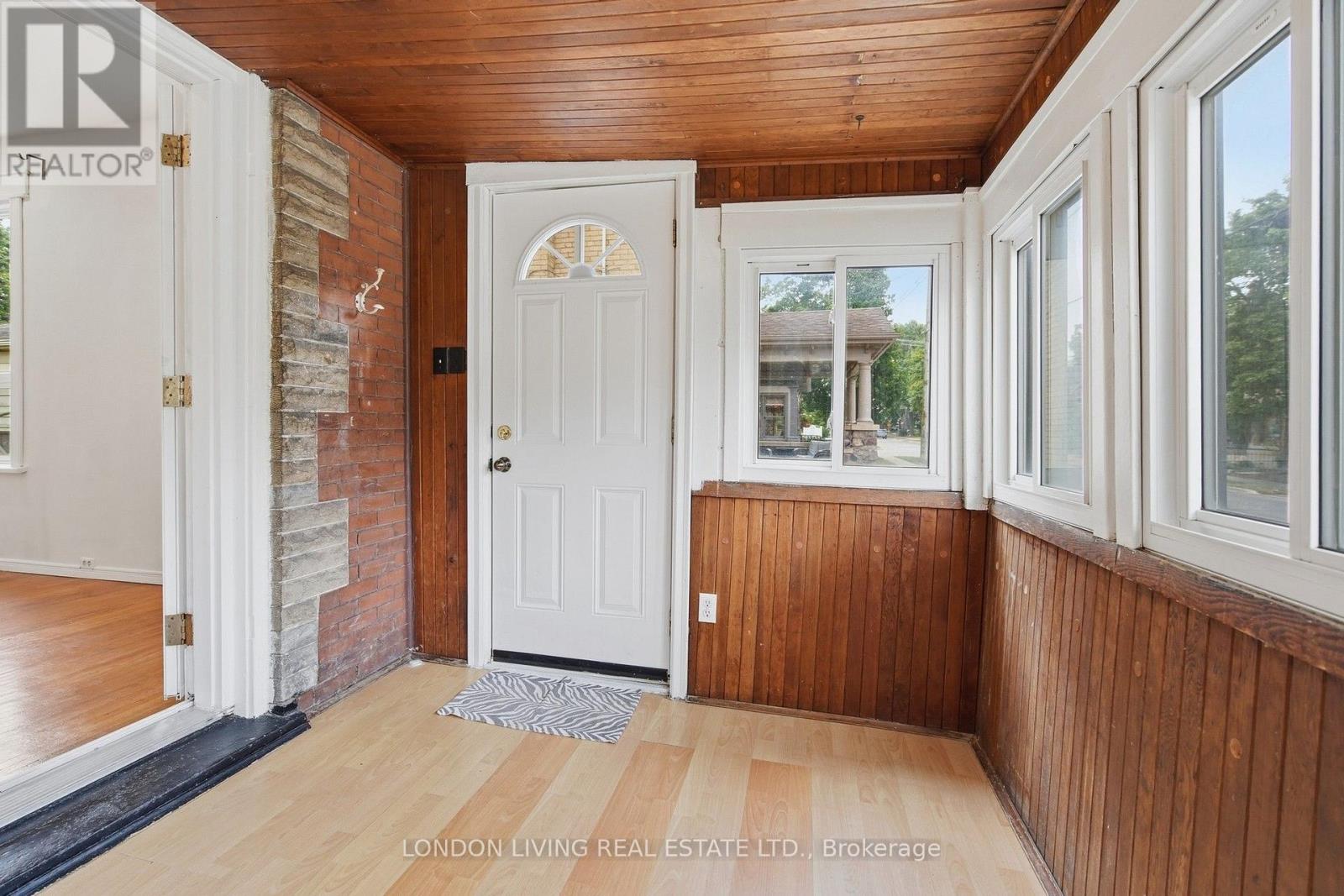 240 WORTLEY ROAD - 5