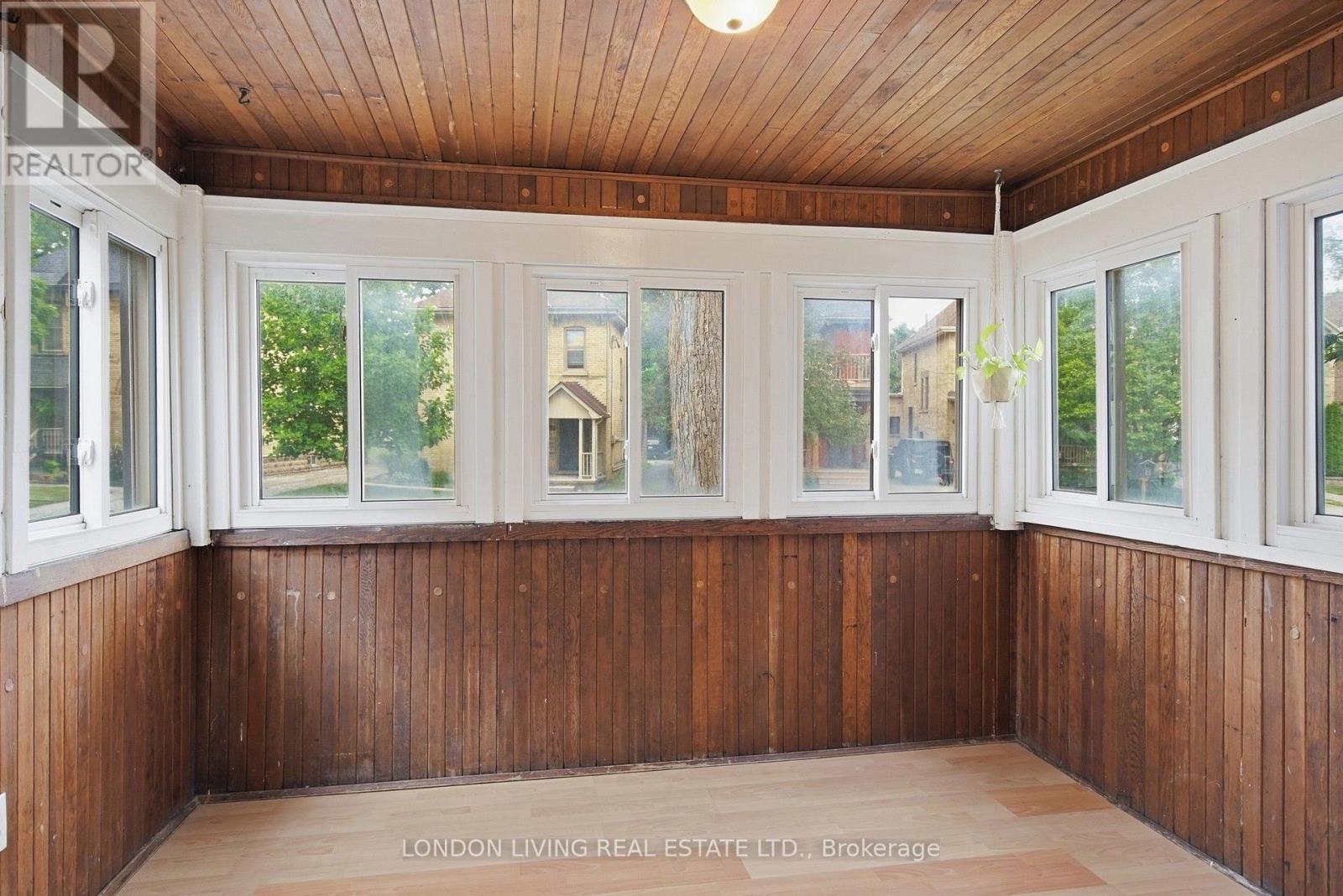 240 WORTLEY ROAD - 6