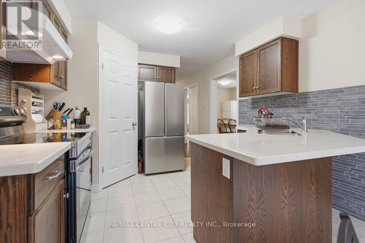1982 DENVIEW AVENUE - 13