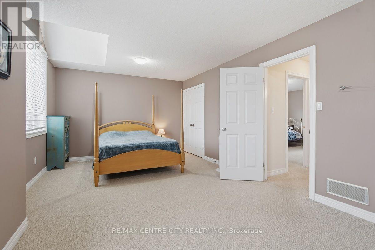 1982 DENVIEW AVENUE - 32