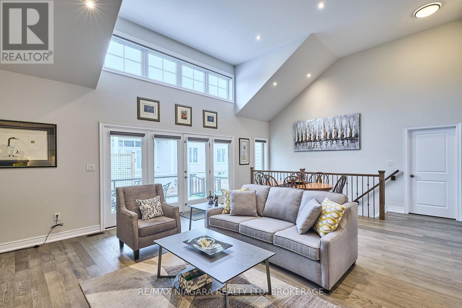 #5 9 SASSAFRAS ROW - Image 7