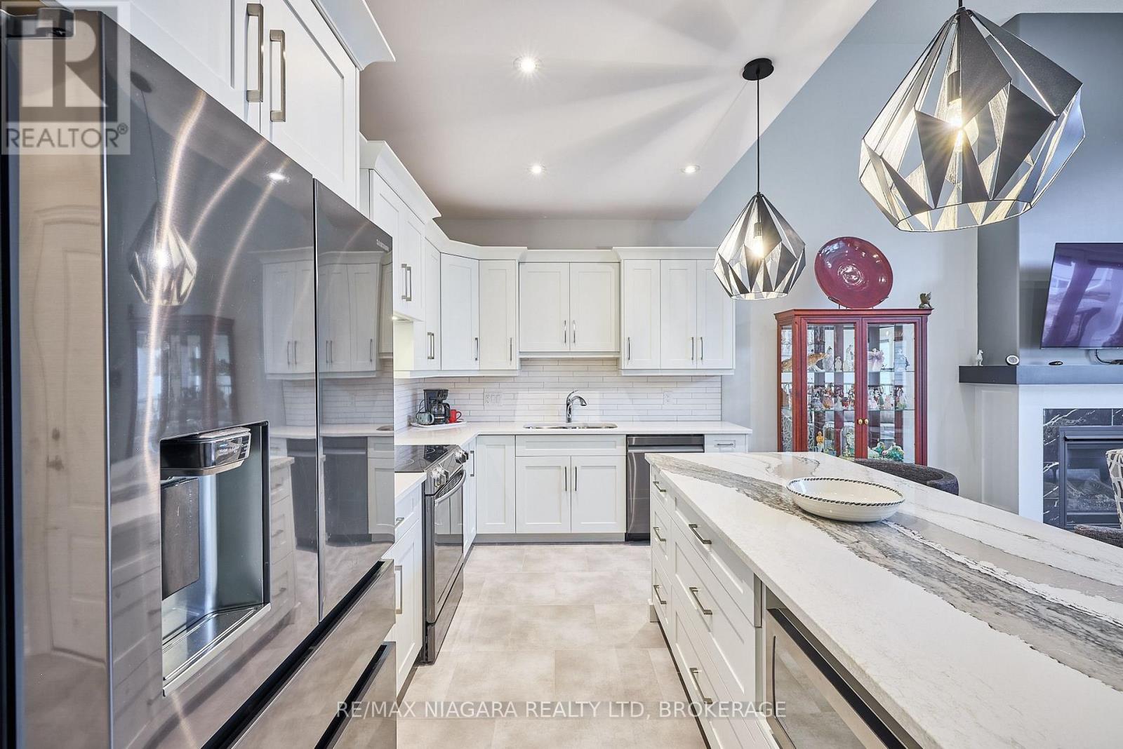 #5 9 SASSAFRAS ROW - Image 12