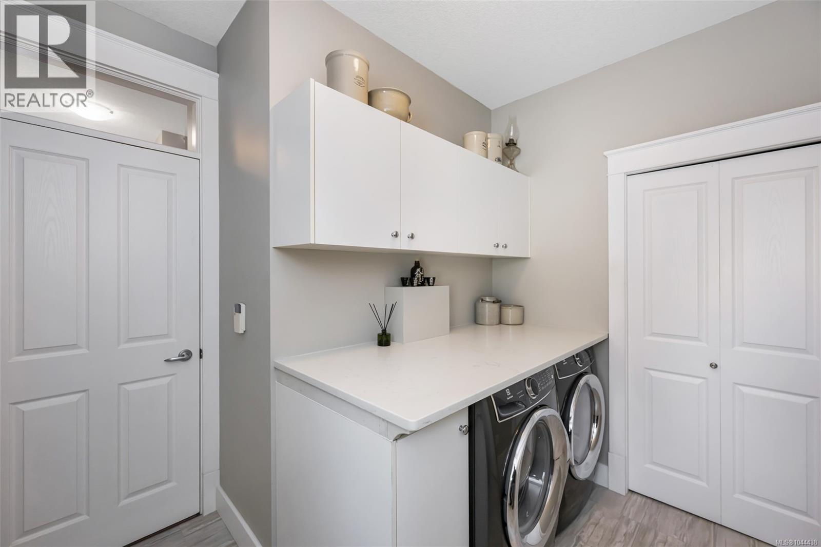 3315 Dogwood Rd - 16