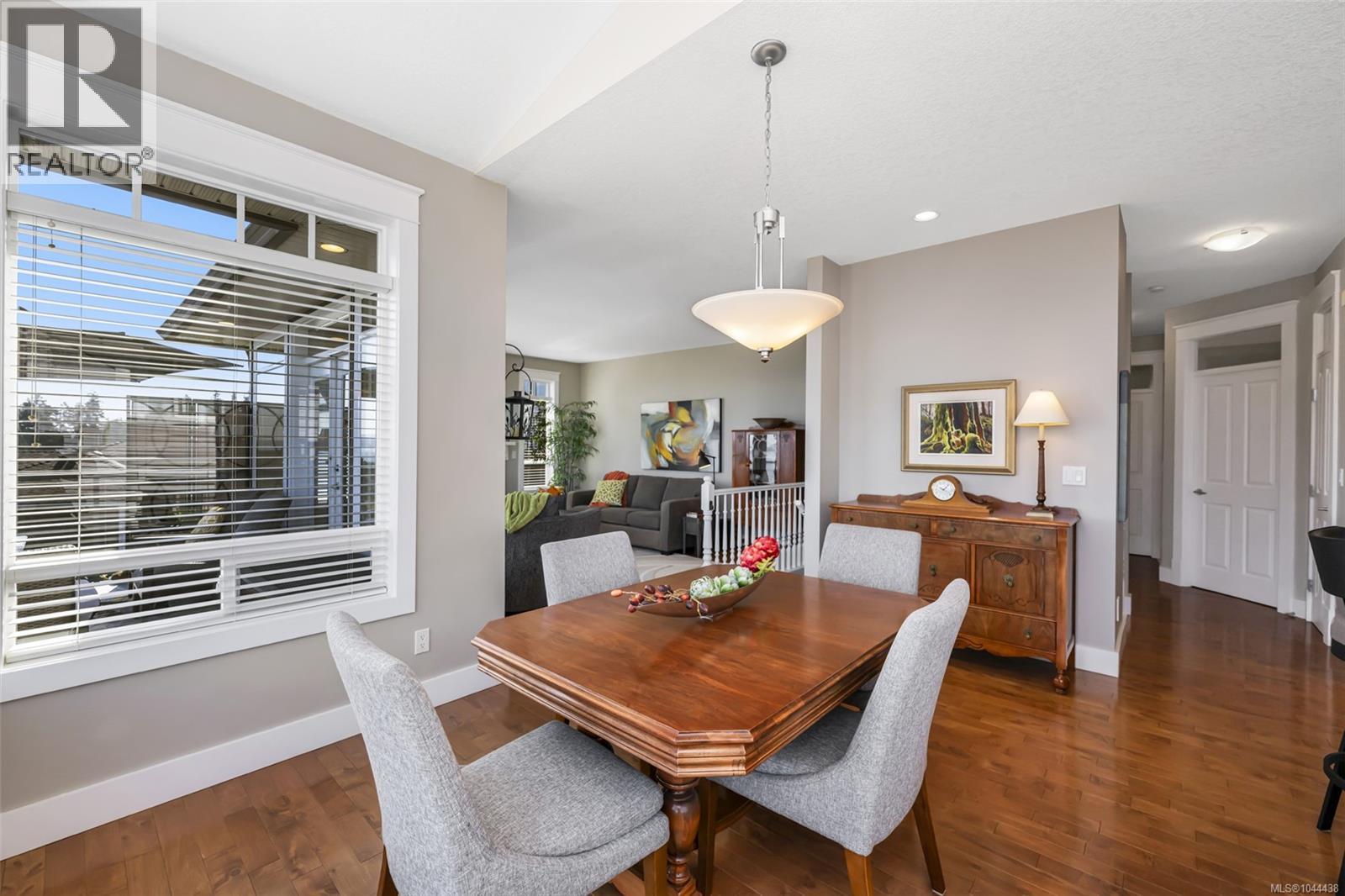 3315 Dogwood Rd - 7