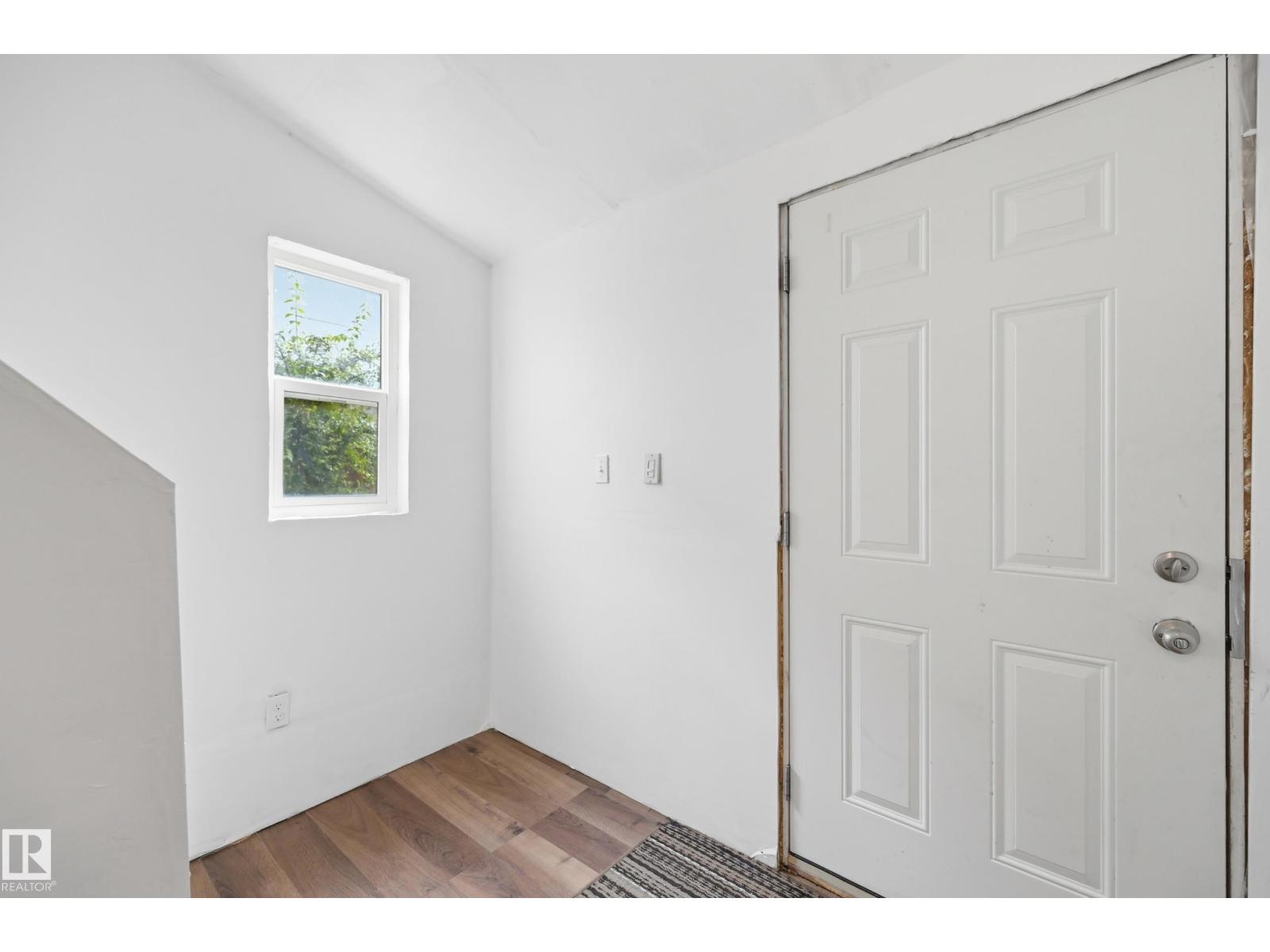 10714 103 ST NW - 18
