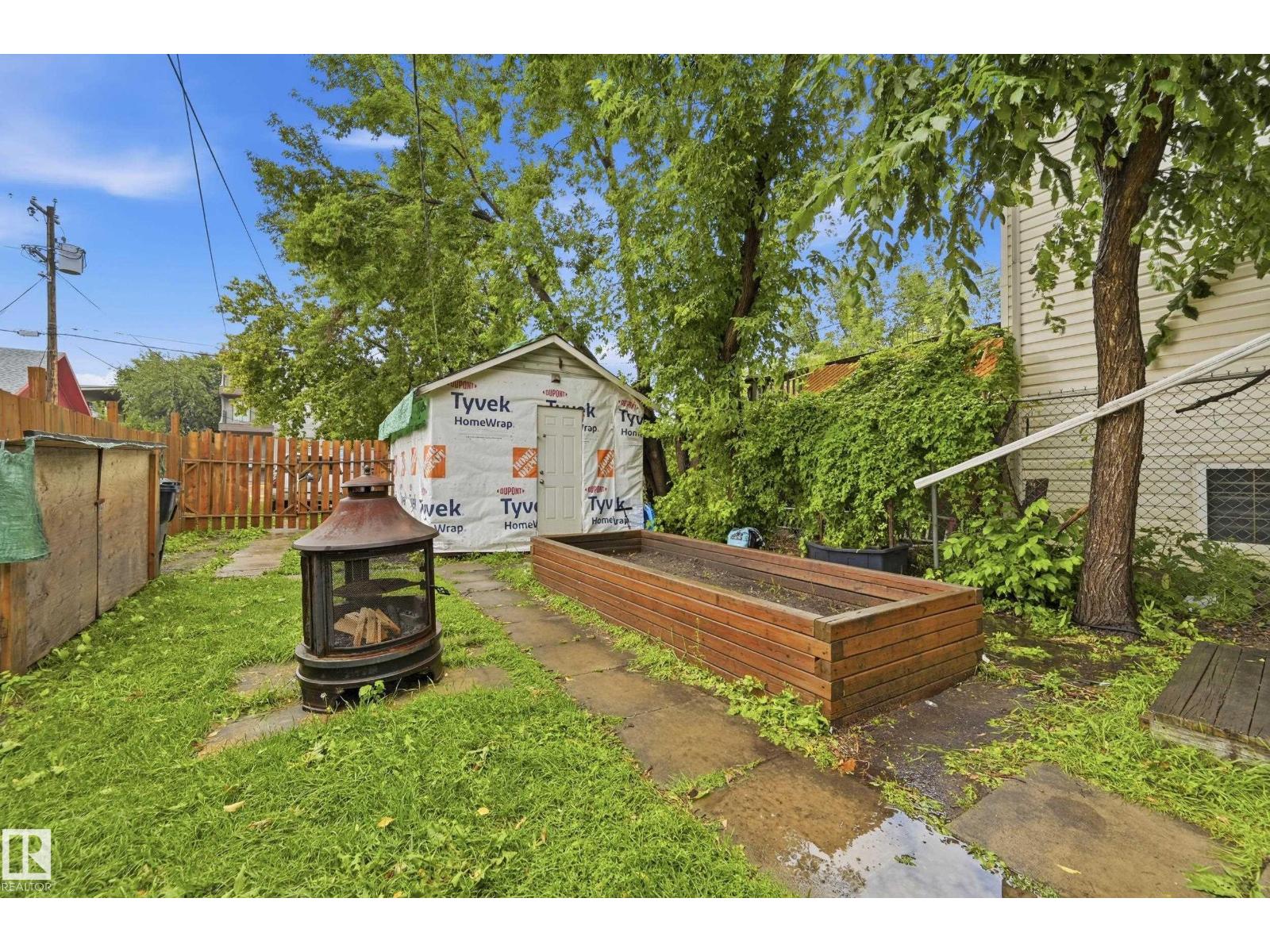 10714 103 ST NW - 39