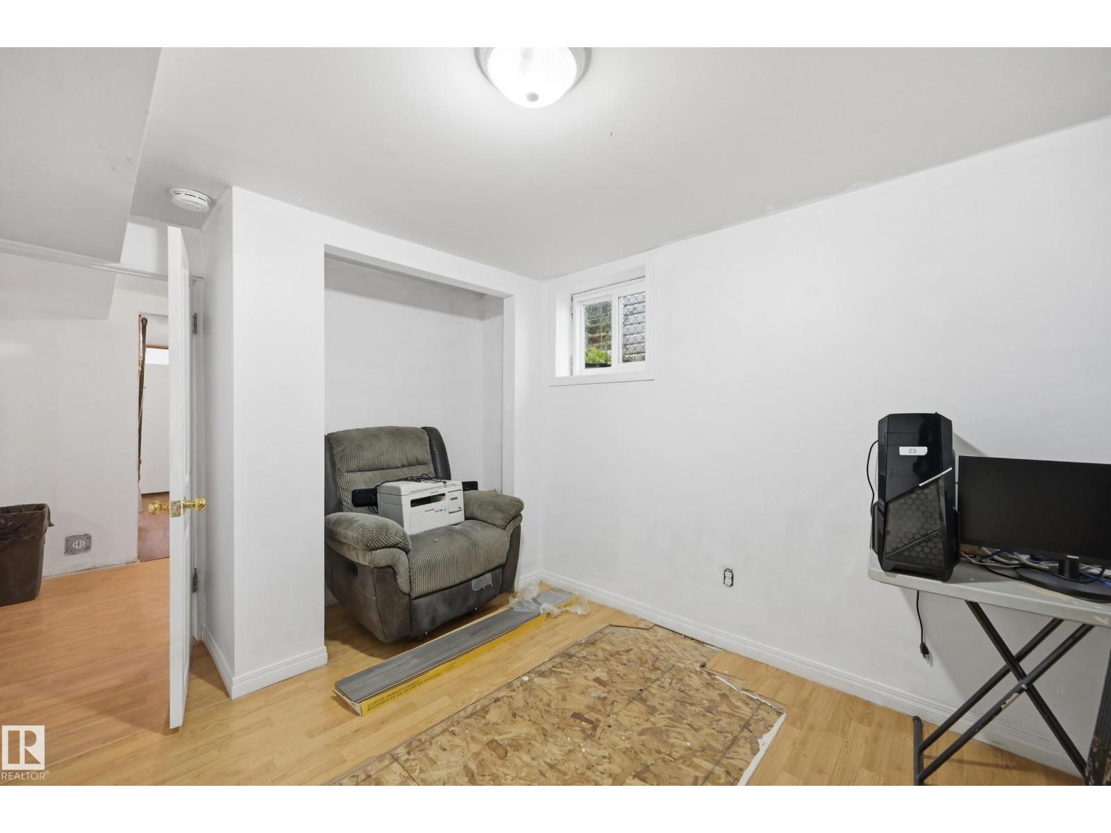 10714 103 ST NW - 25