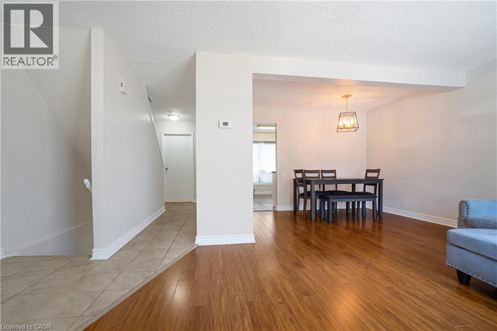 #79 35 WATERMAN Avenue - 17