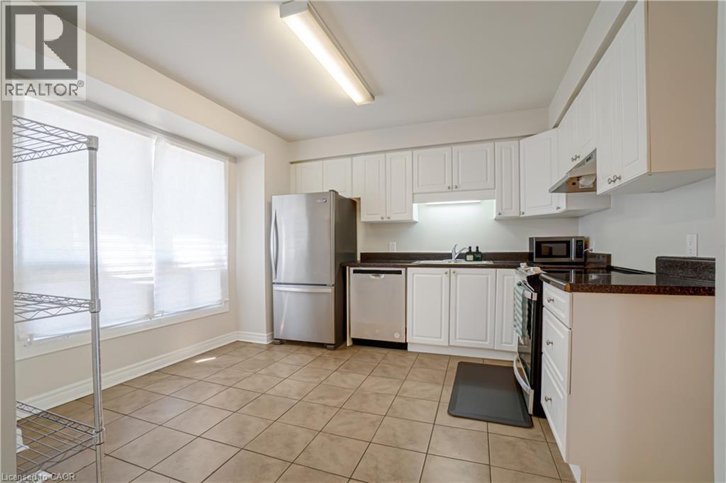 #79 35 WATERMAN Avenue - 20