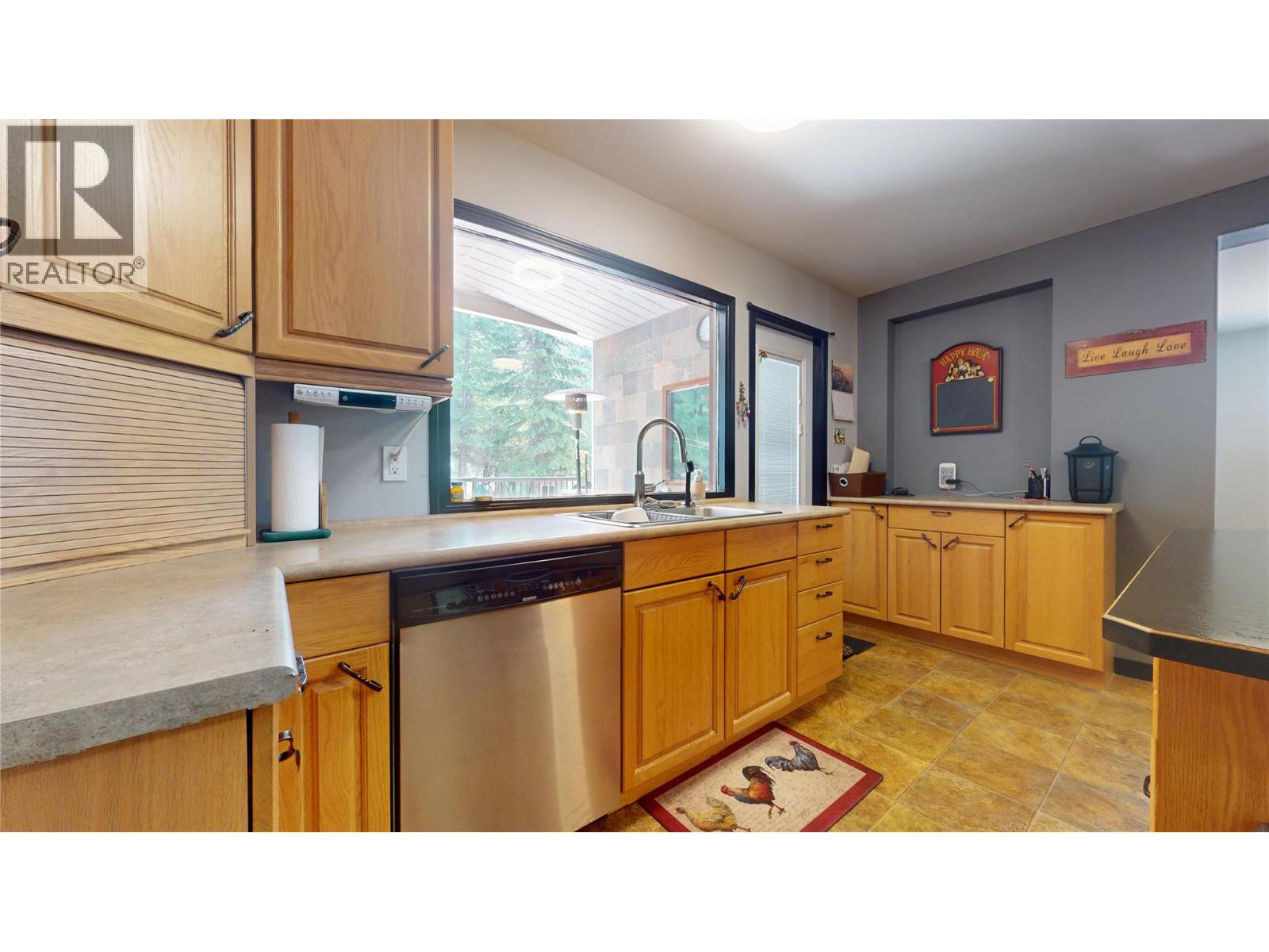 897 Silver Creek Road - 10