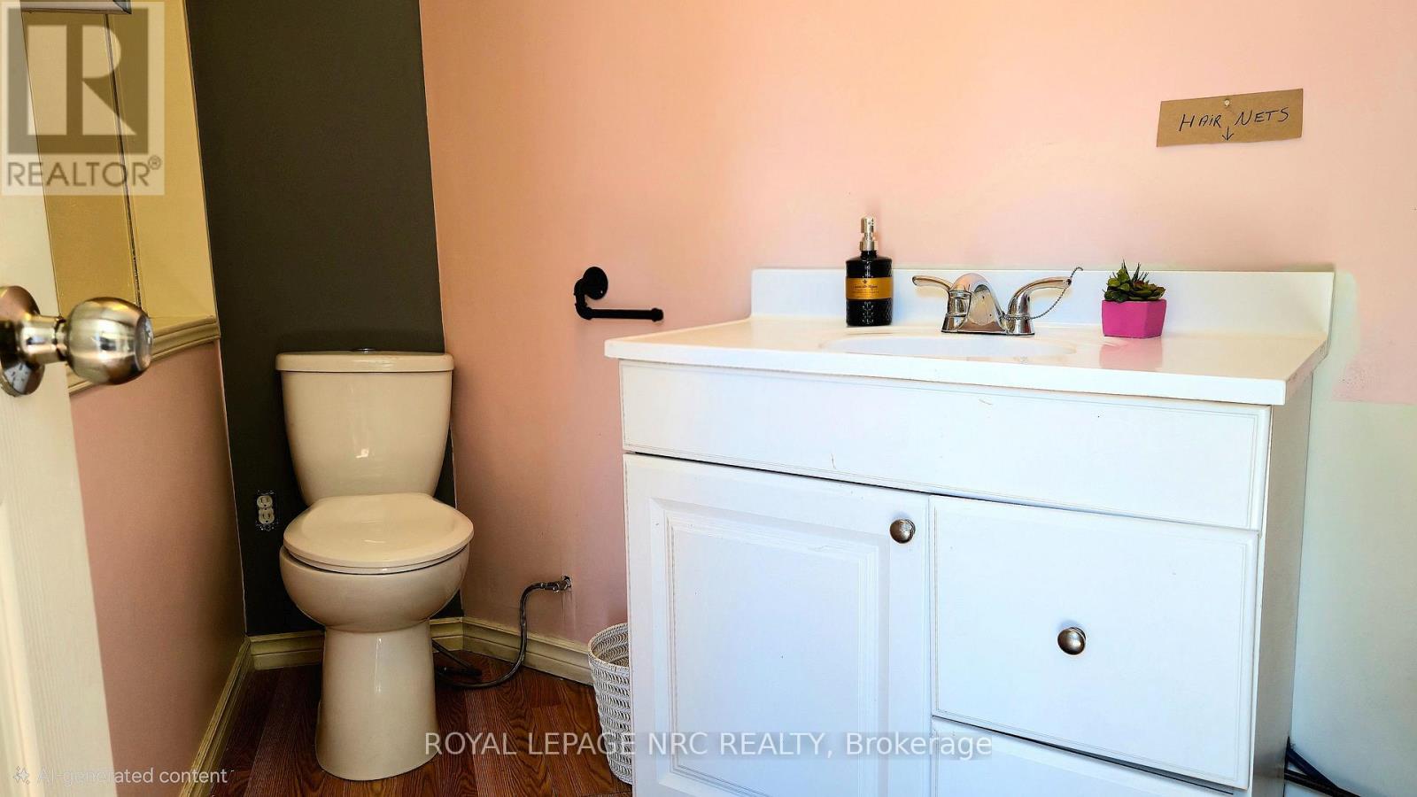 74 Queens Circle — photo 22