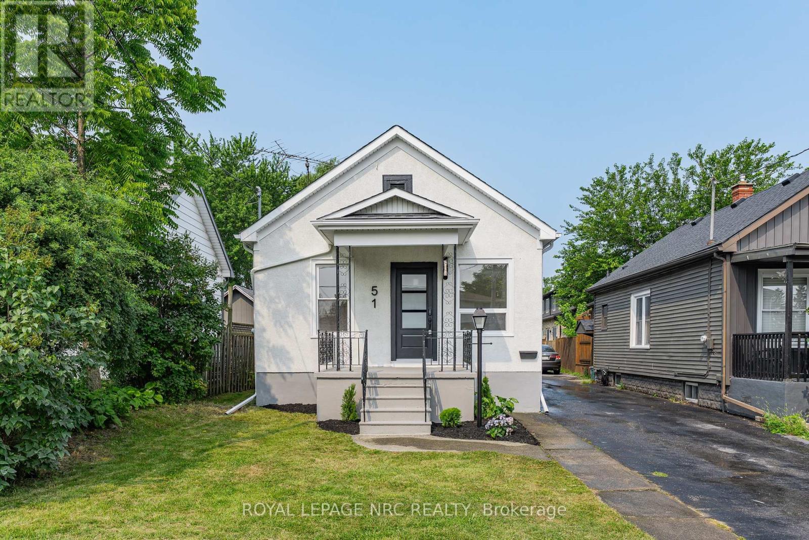 51 QUEEN STREET S - 2