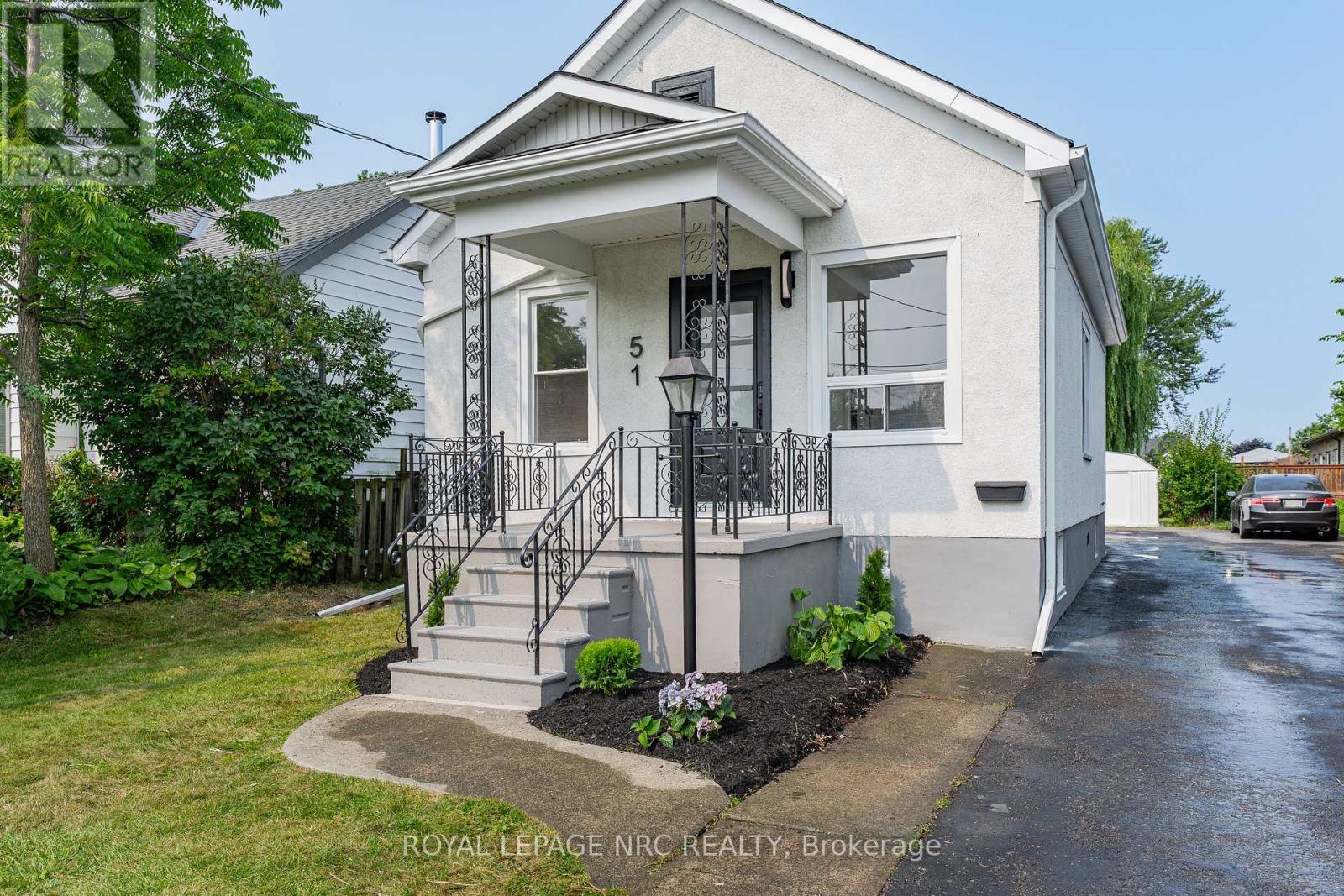 51 QUEEN STREET S - 3