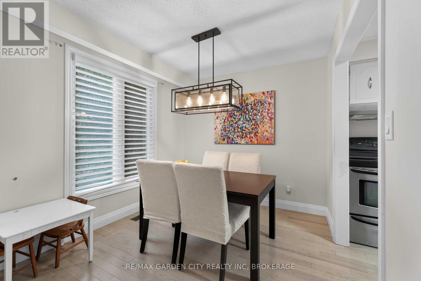 3 FALLINGBROOK DRIVE - 14