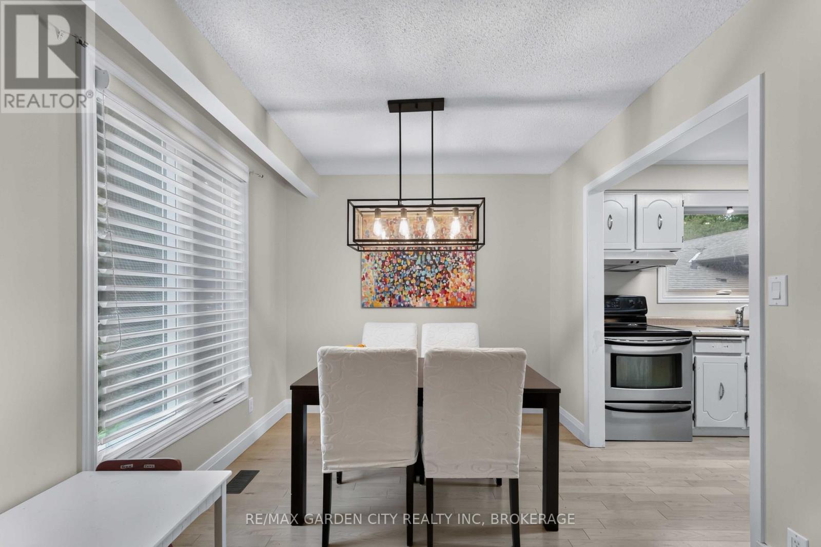3 FALLINGBROOK DRIVE - 15