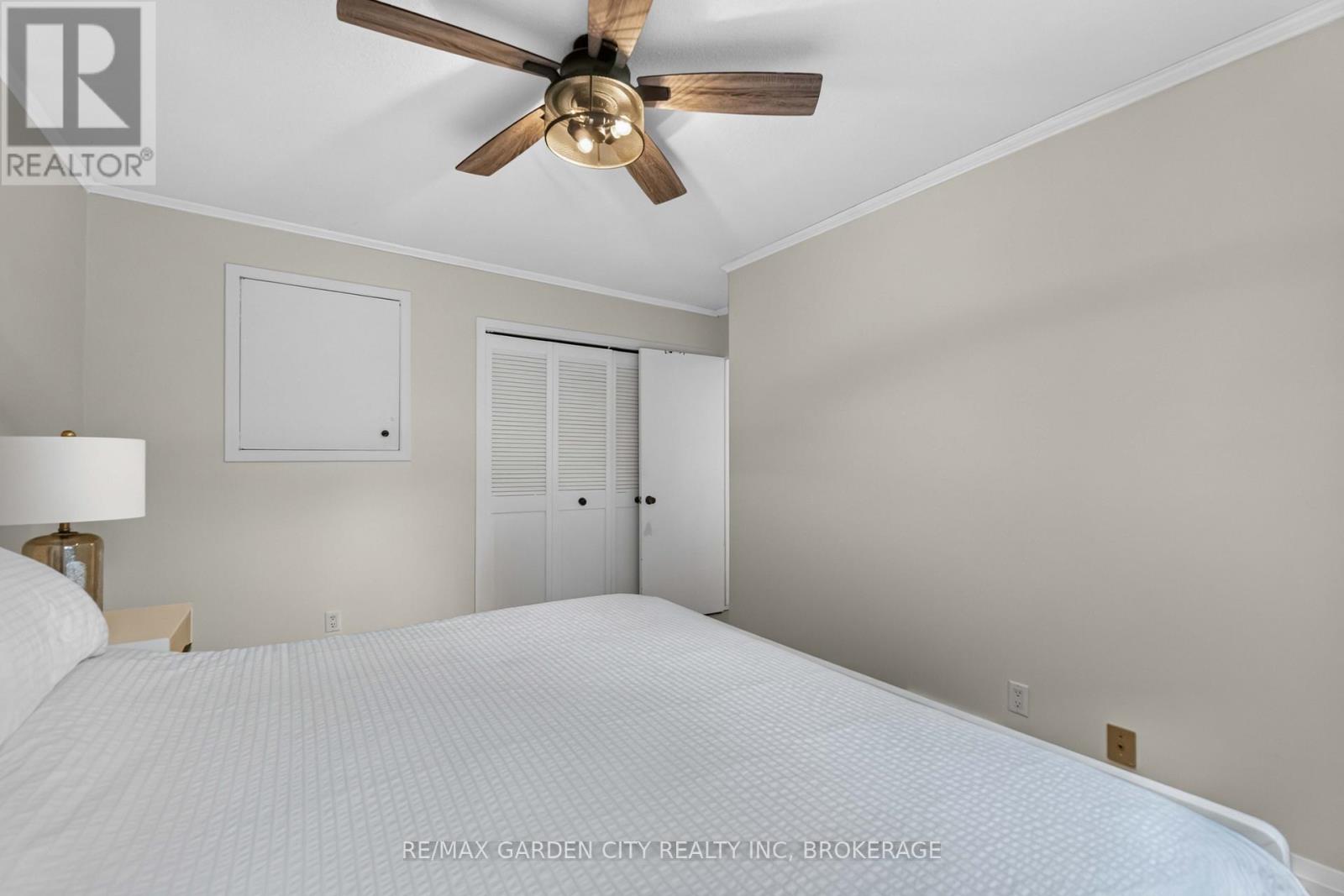 3 FALLINGBROOK DRIVE - 17