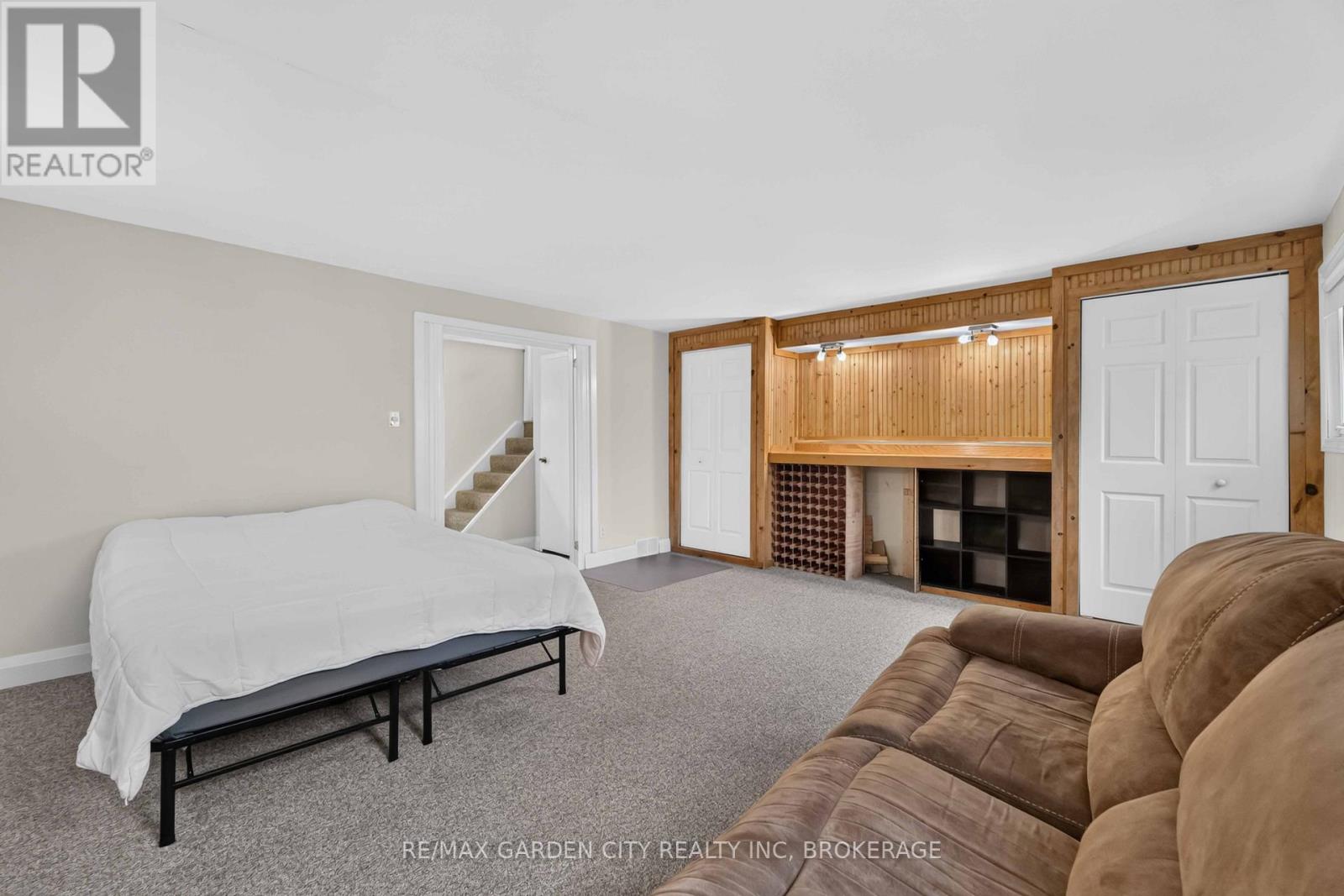 3 FALLINGBROOK DRIVE - 28
