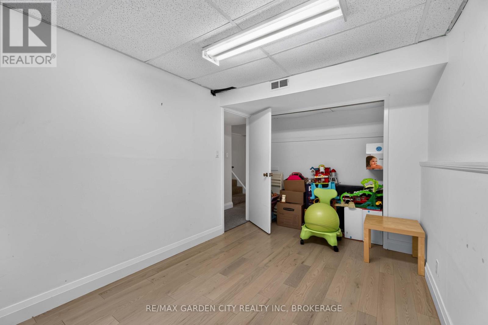 3 FALLINGBROOK DRIVE - Image 31