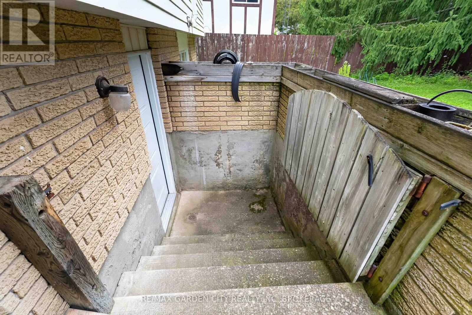 3 FALLINGBROOK DRIVE - Image 37