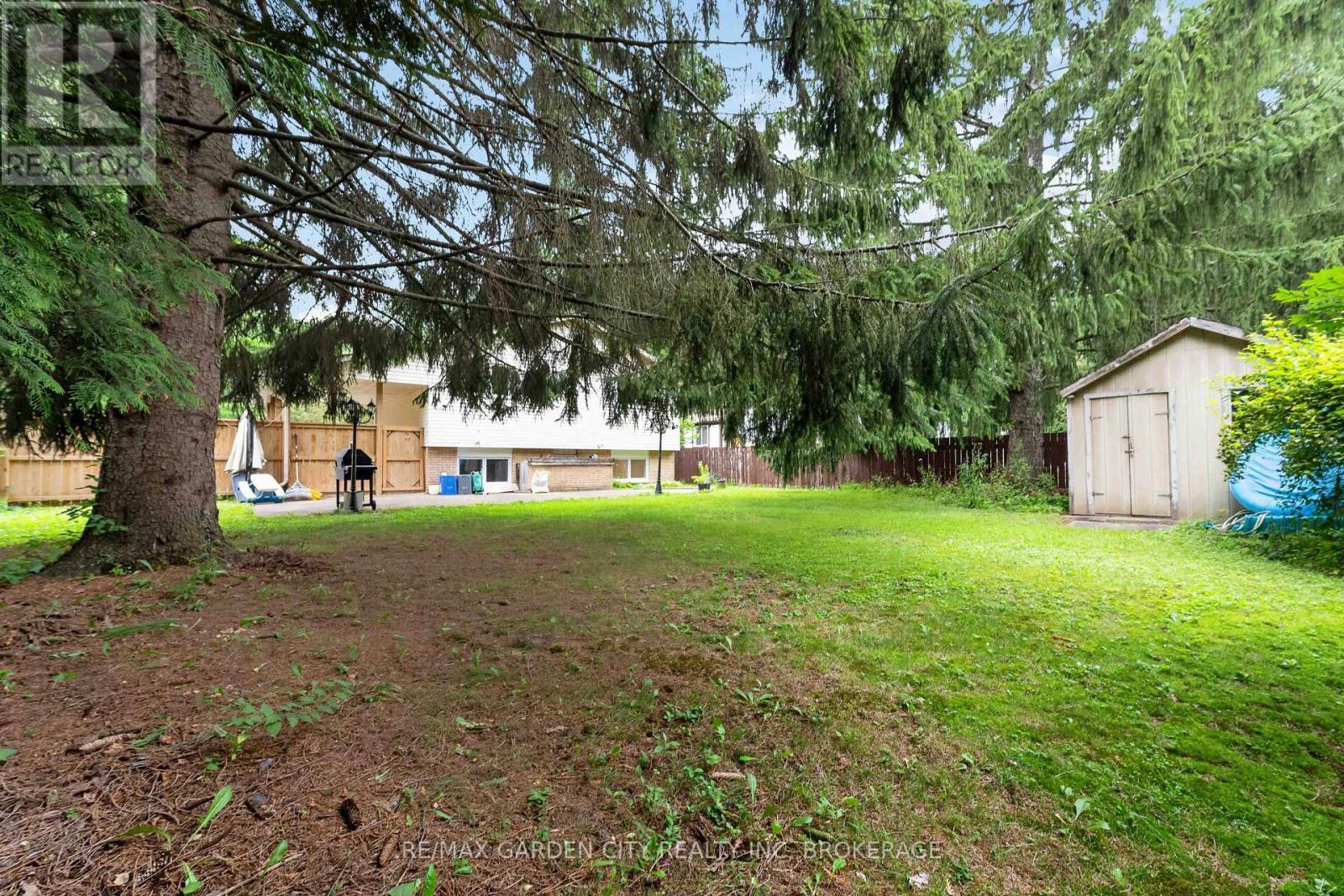 3 FALLINGBROOK DRIVE - 38