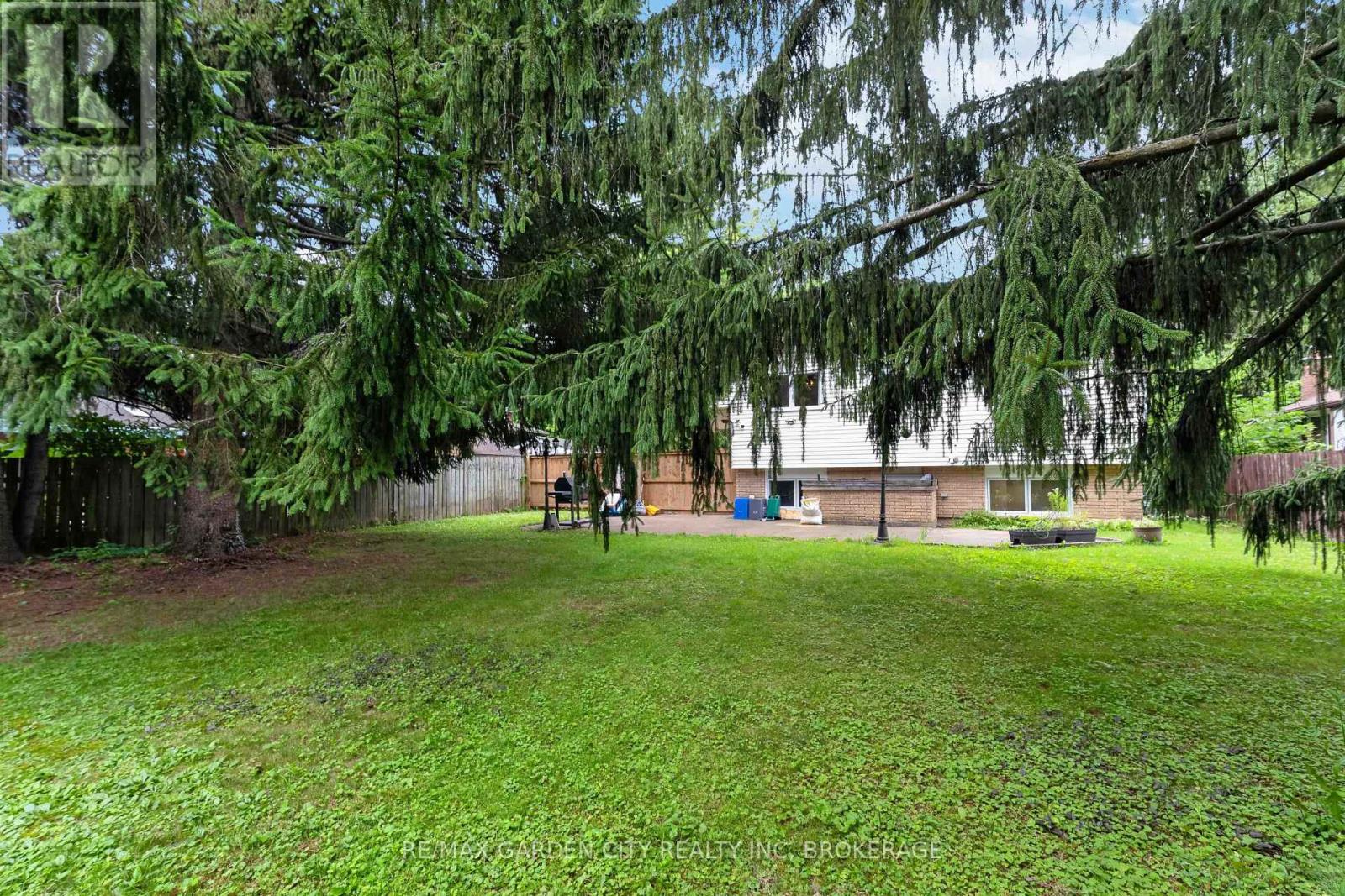 3 FALLINGBROOK DRIVE - 39