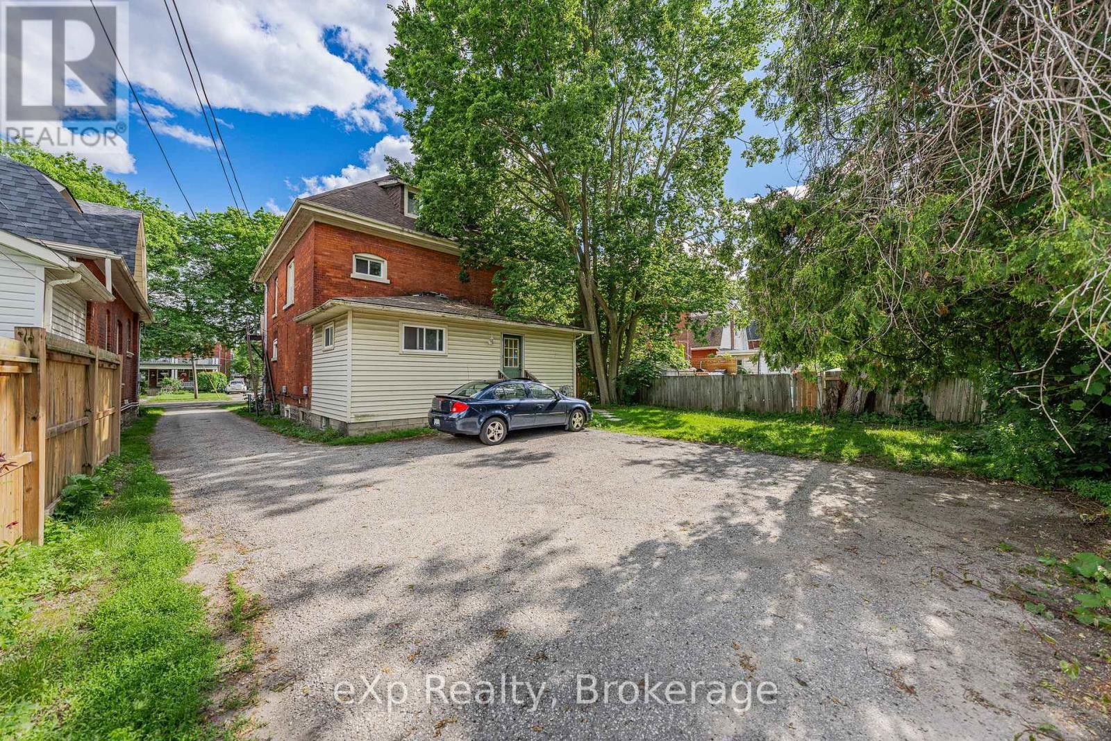 126 CHATHAM STREET - 31