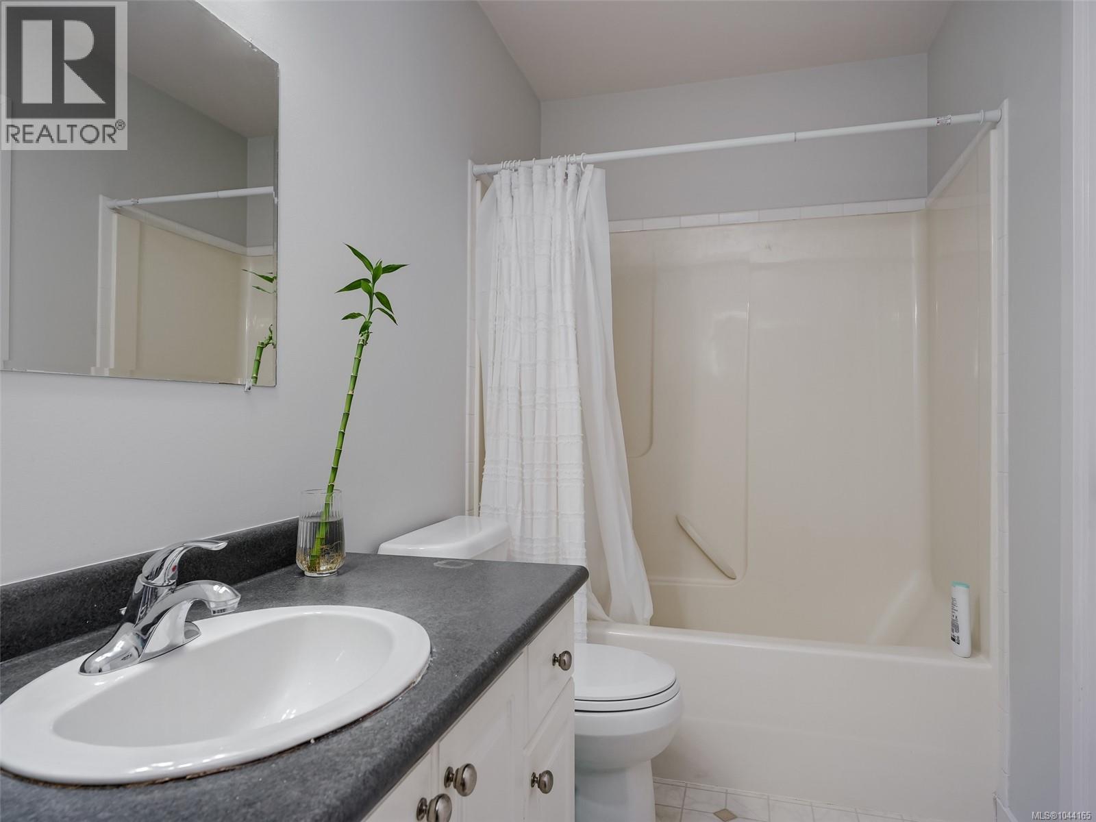 #4 311 Burnside Rd E - 12
