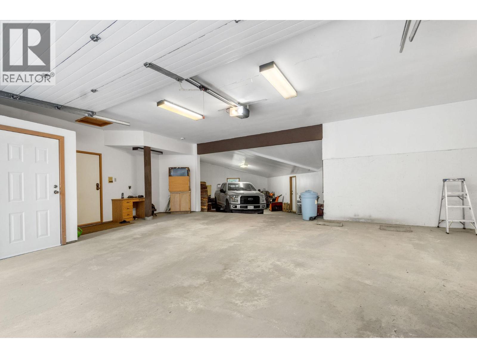 231 Glenacres Road - 15