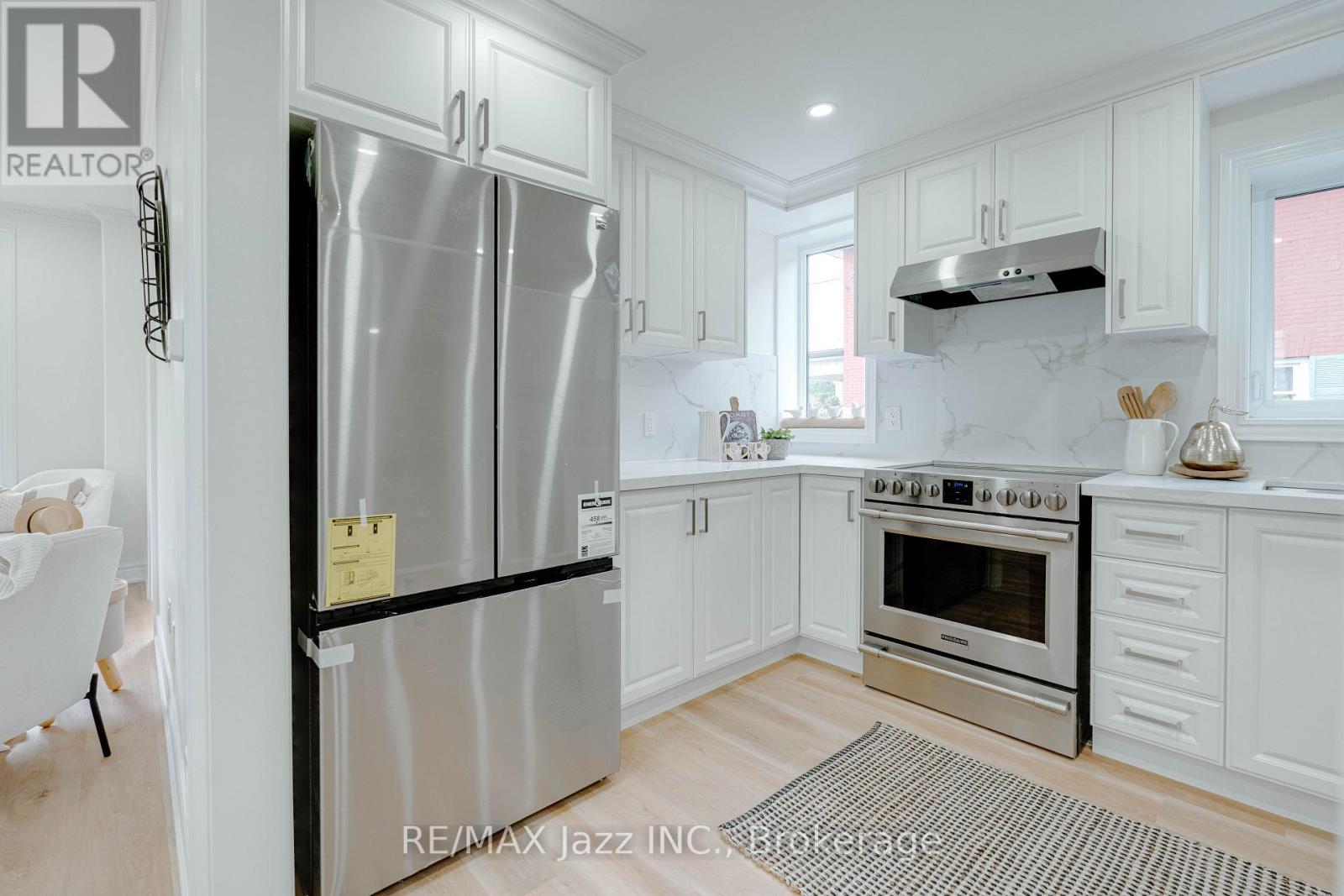 151 BURK STREET - 10