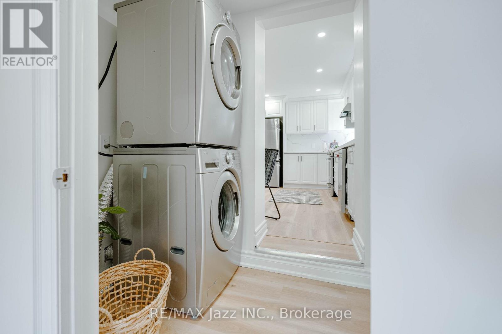 151 BURK STREET - 12