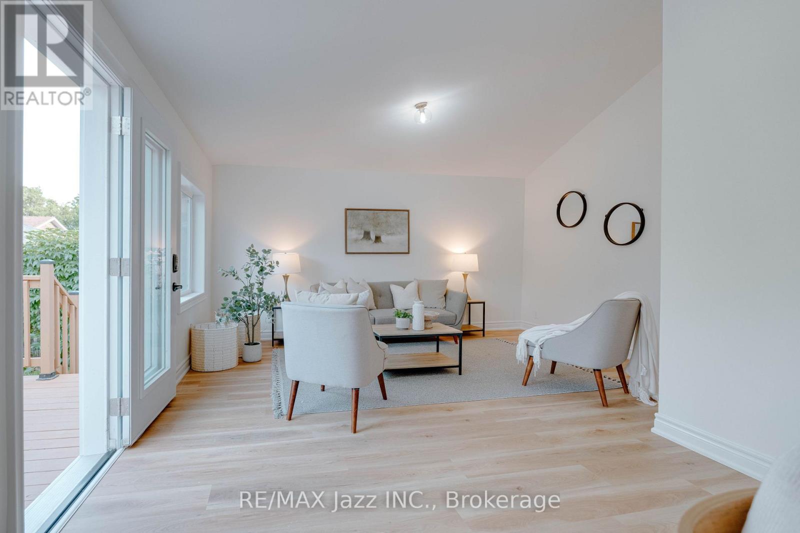 151 BURK STREET - 13