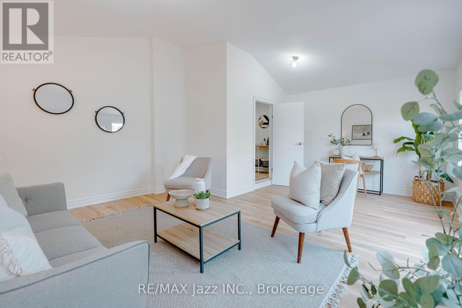 151 BURK STREET - 15