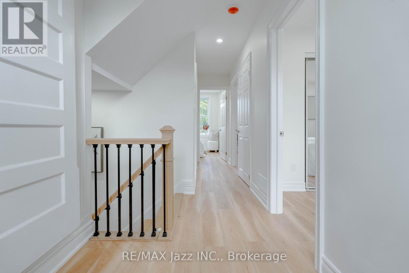 151 BURK STREET - 16