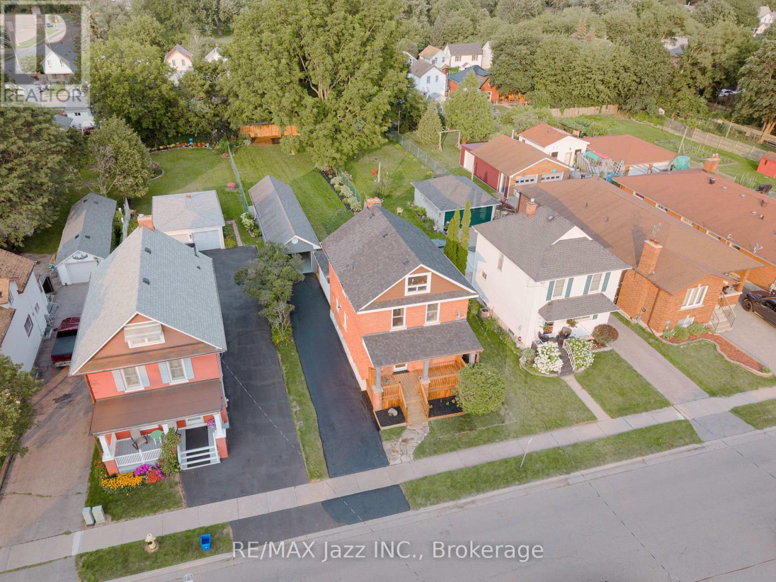 151 BURK STREET - 42