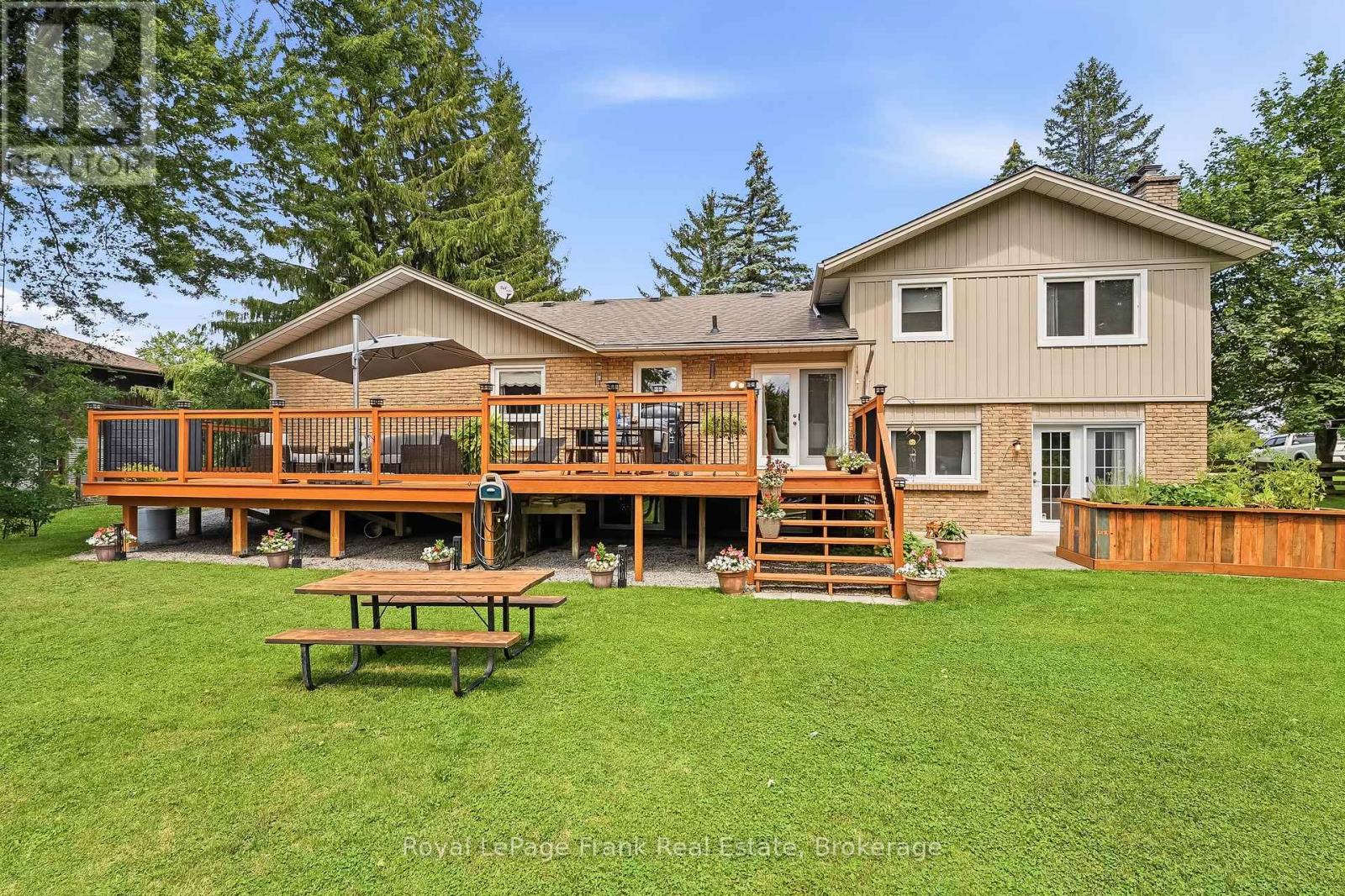 32 JACOBSEN BOULEVARD - 33