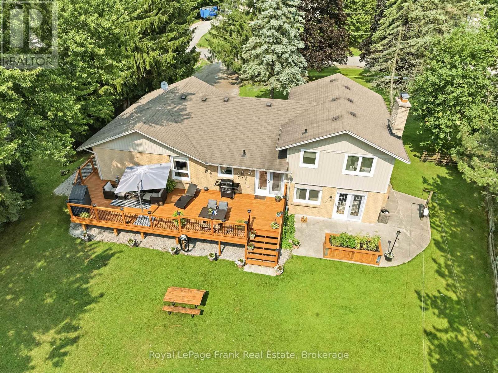 32 JACOBSEN BOULEVARD - 44