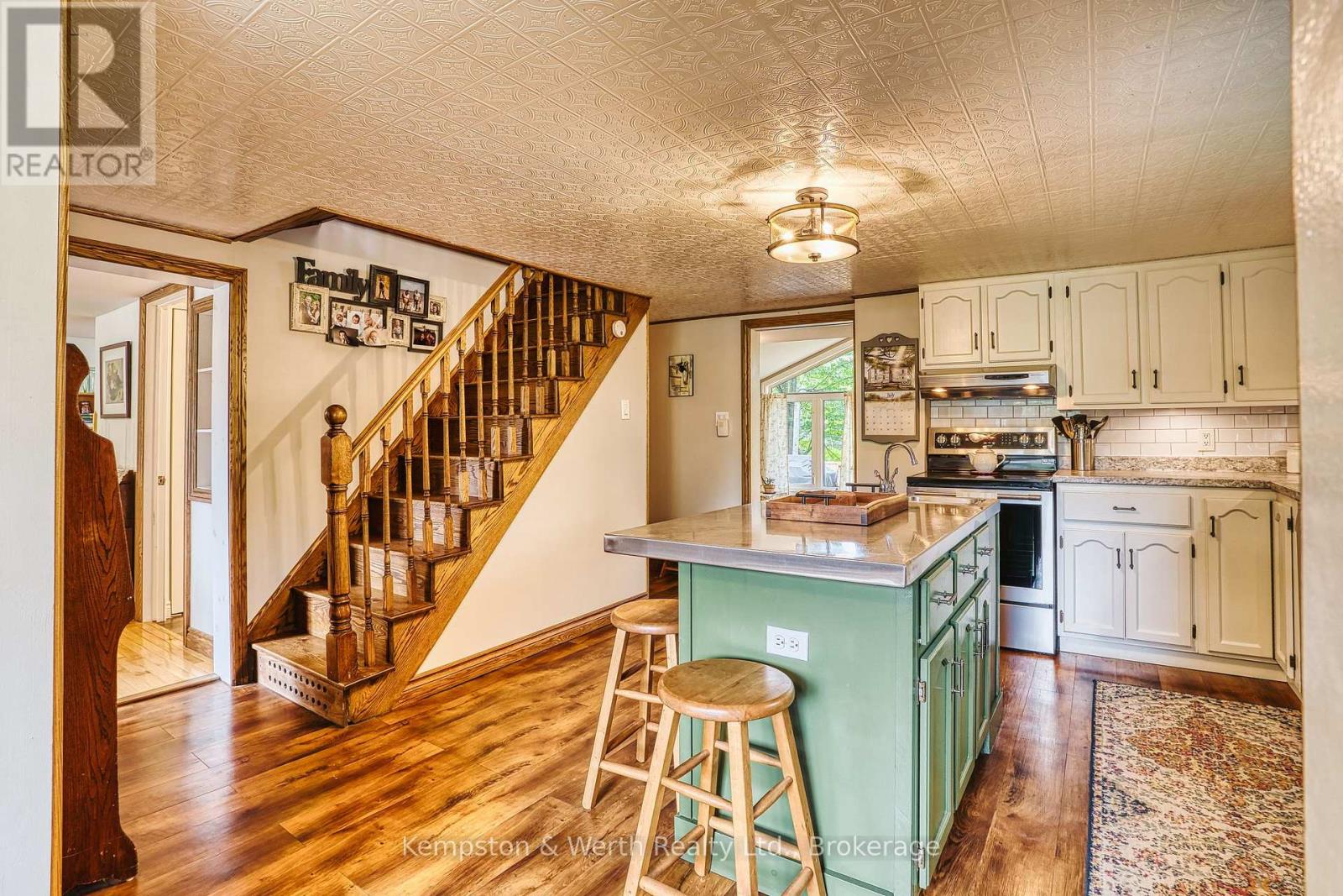 3017 LOUISA STREET - 10