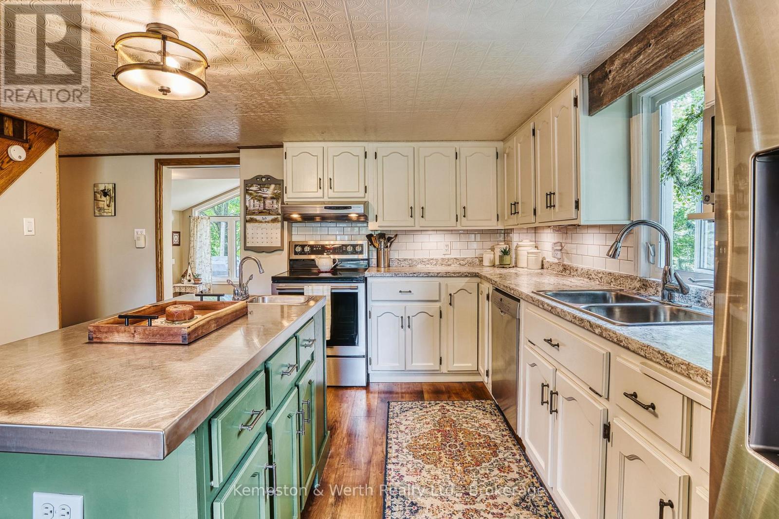 3017 LOUISA STREET - 13