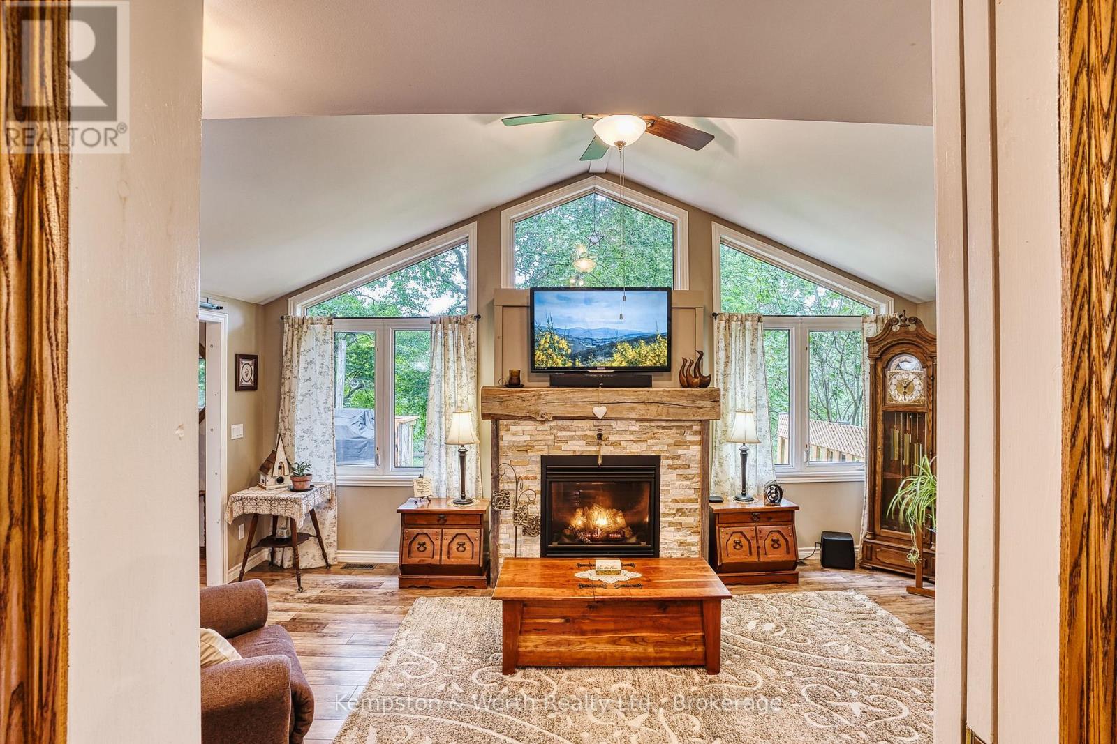 3017 LOUISA STREET - 17