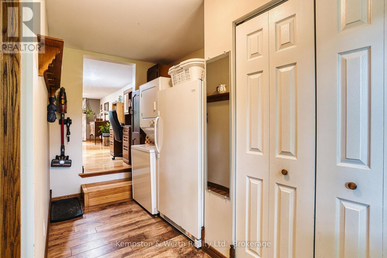 3017 LOUISA STREET - 20
