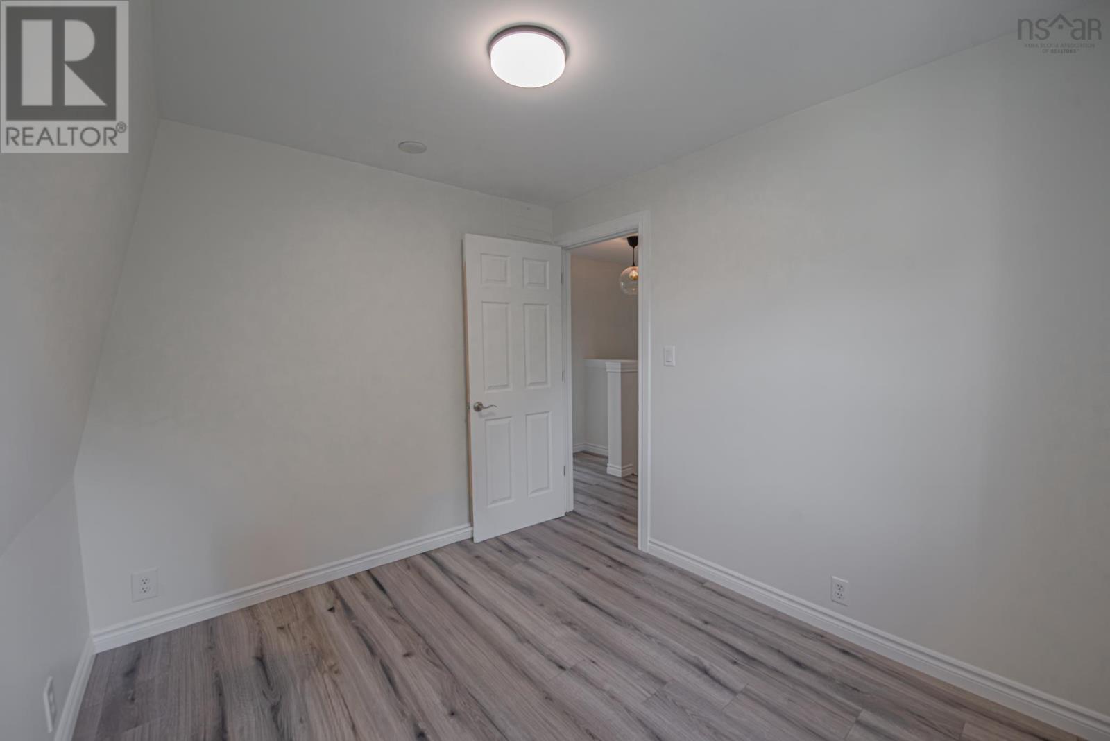Property 16 of 30 of 35 Foxbrook Road